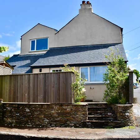 Spacious Cottage In The Village Of Wembury Exterior photo