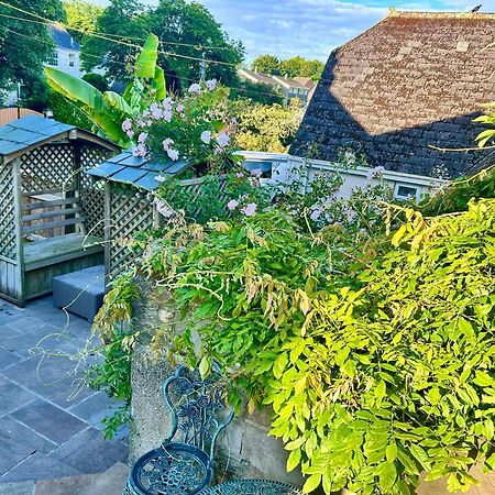 Spacious Cottage In The Village Of Wembury Exterior photo